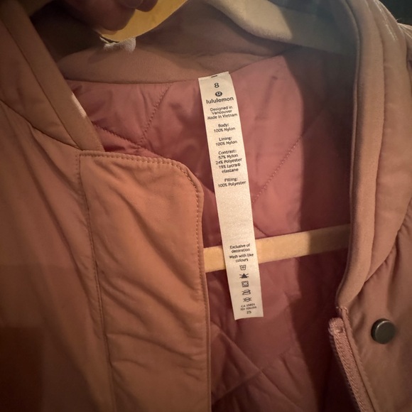 Lululemon Size 8 Warm Two Ways Reversible Bomber Jacket Mauve Pink EUC - Picture 6 of 11